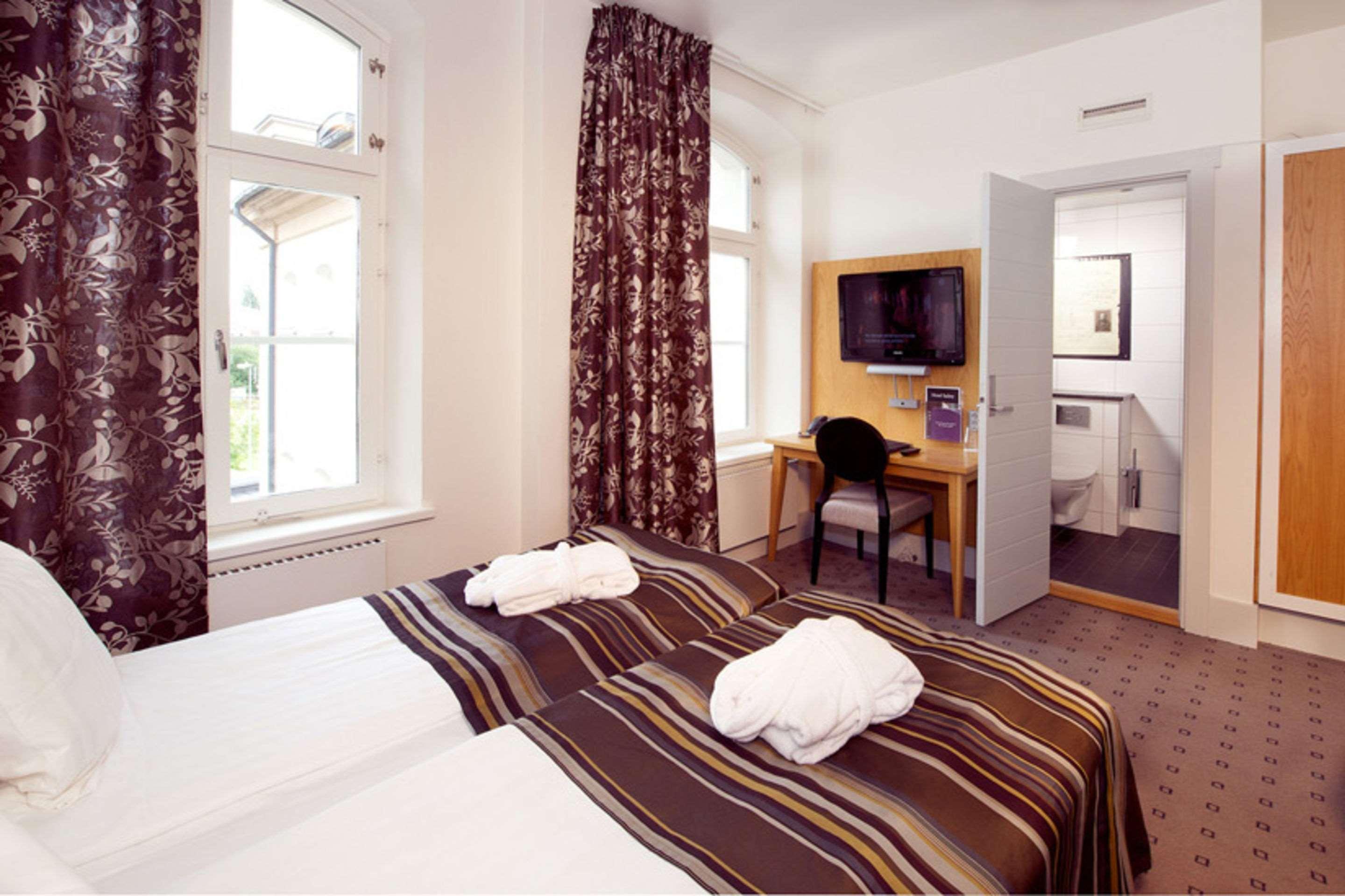 Home Hotel Bilan Карлстад Екстериор снимка