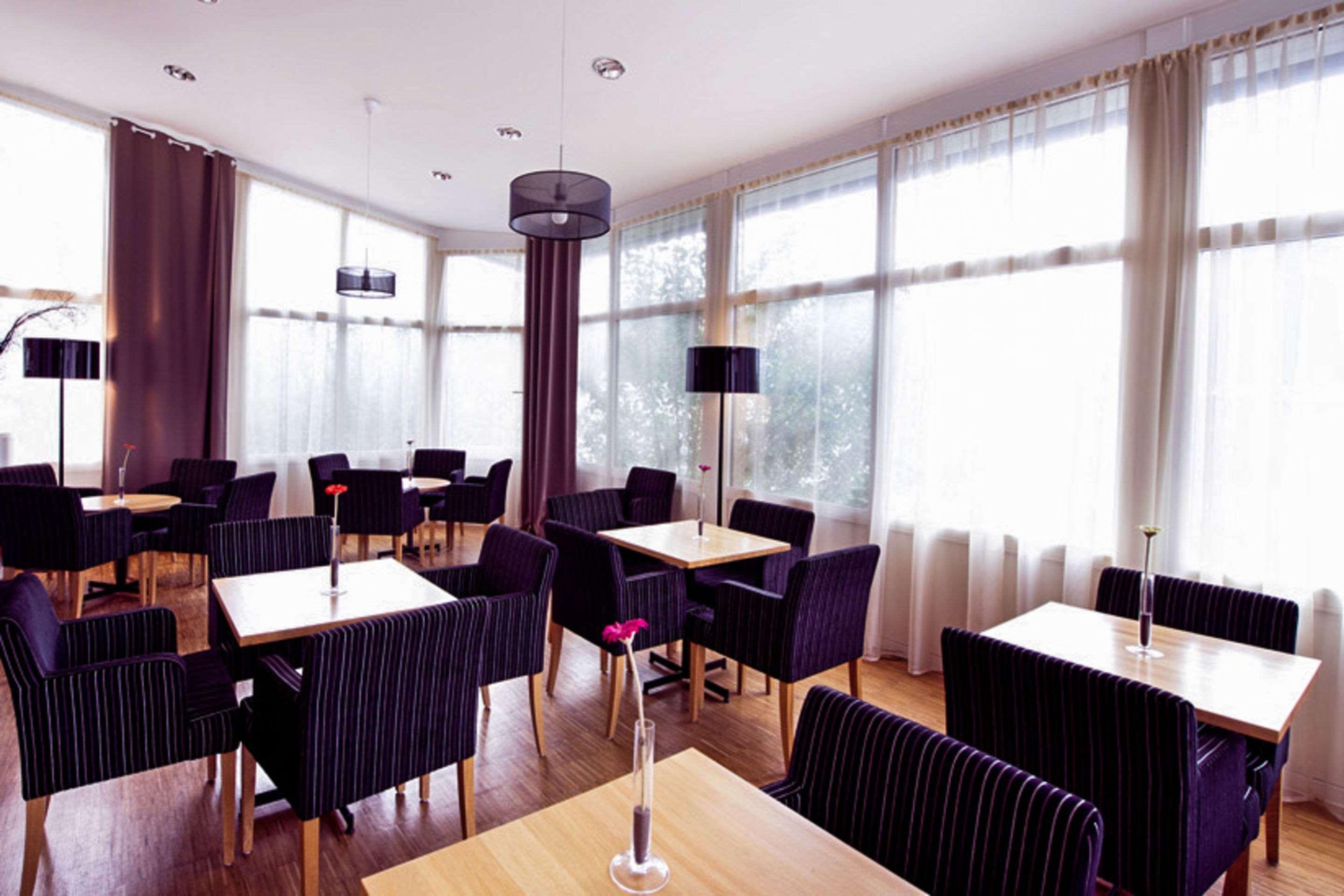 Home Hotel Bilan Карлстад Екстериор снимка
