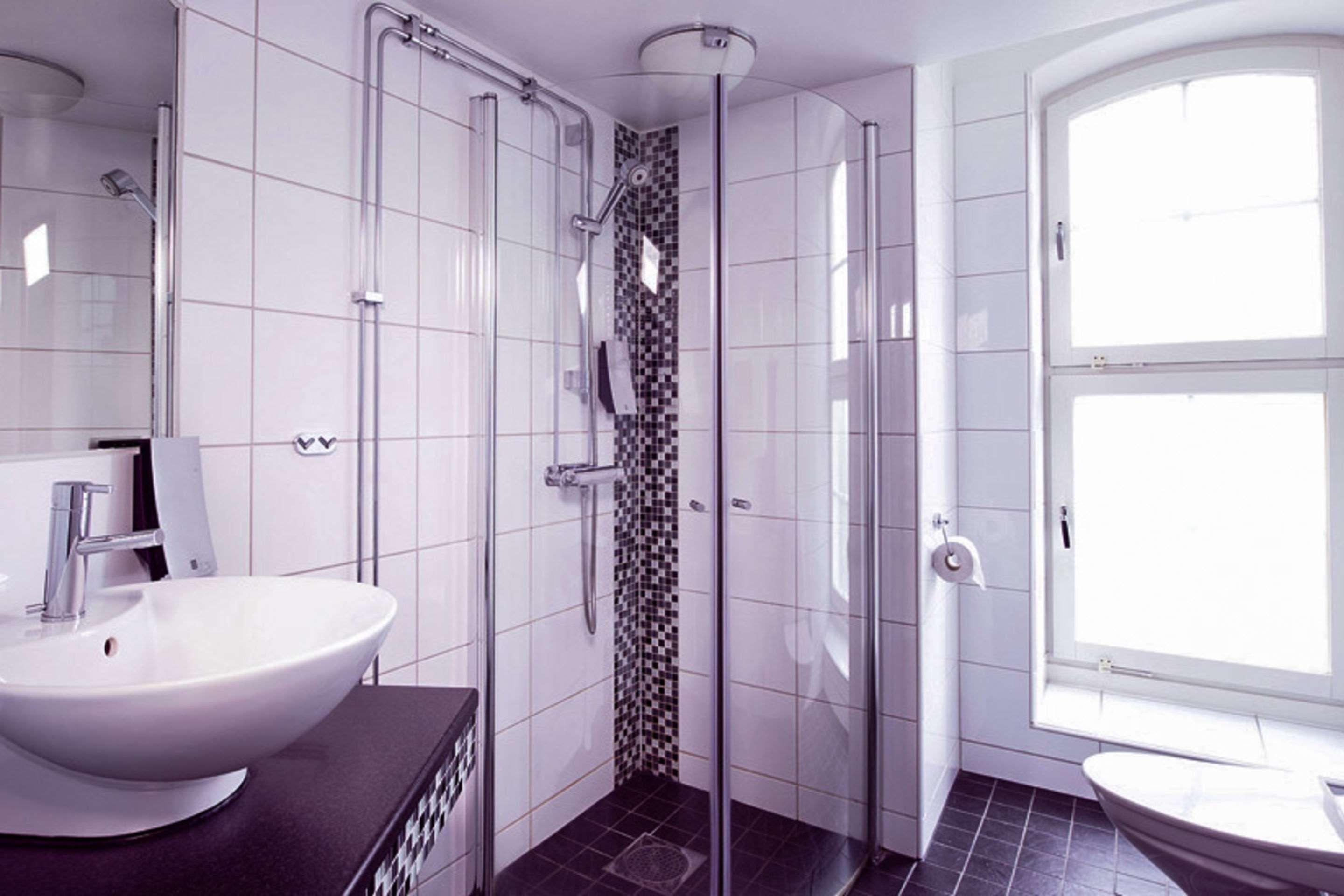 Home Hotel Bilan Карлстад Екстериор снимка