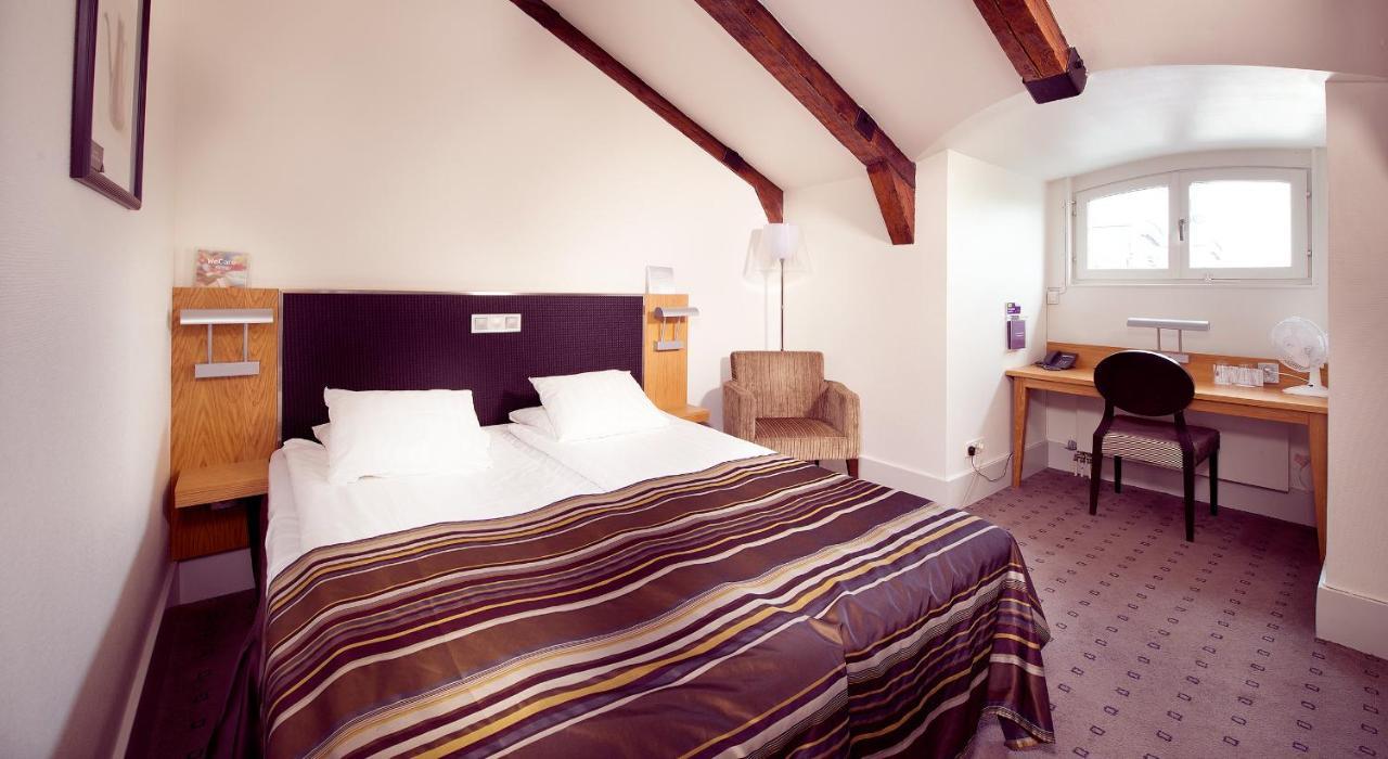 Home Hotel Bilan Карлстад Екстериор снимка